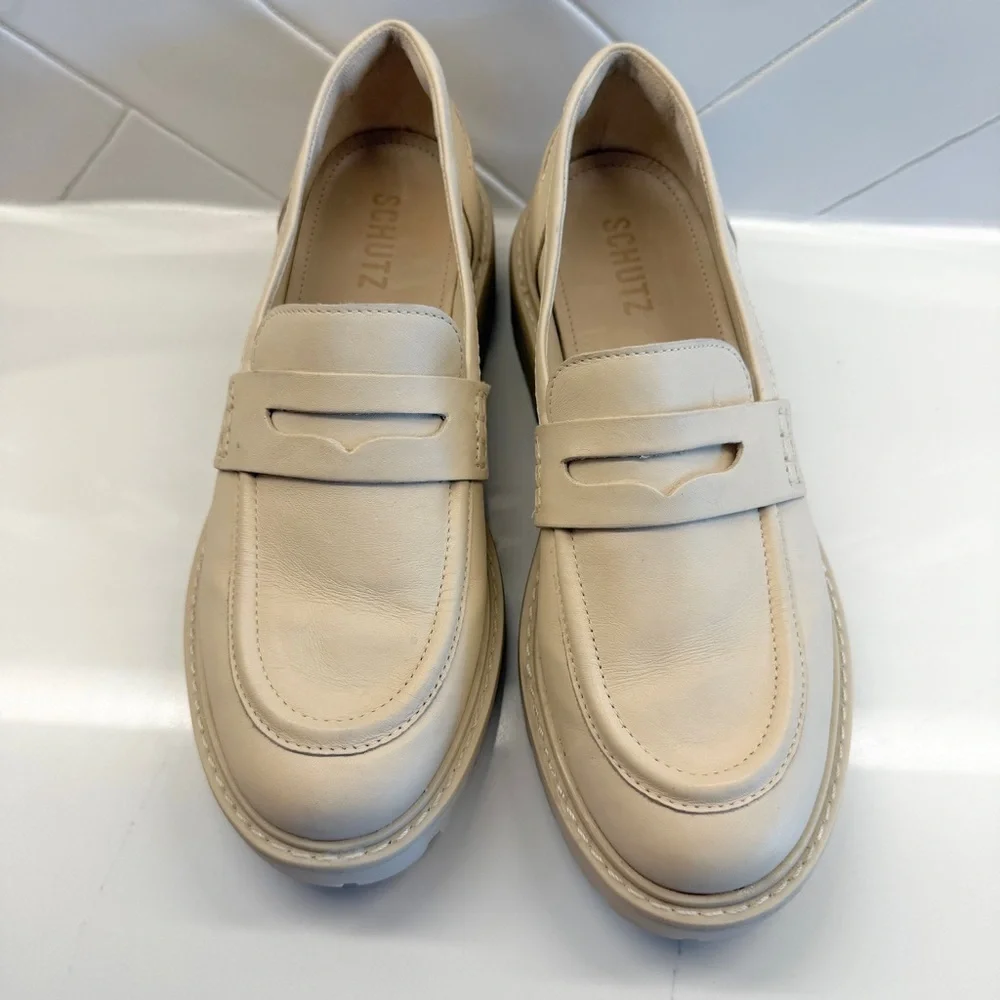 Schutz Women's Christie Weekend Ivory Loafers 7.5 Slip-On Lug Sole Casual Shoes